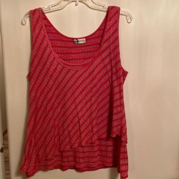 🔥3-$10🔥 SPIRIT LAYERED TANK - Picture 1 of 10